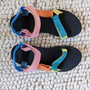 Classic color block Teva originals